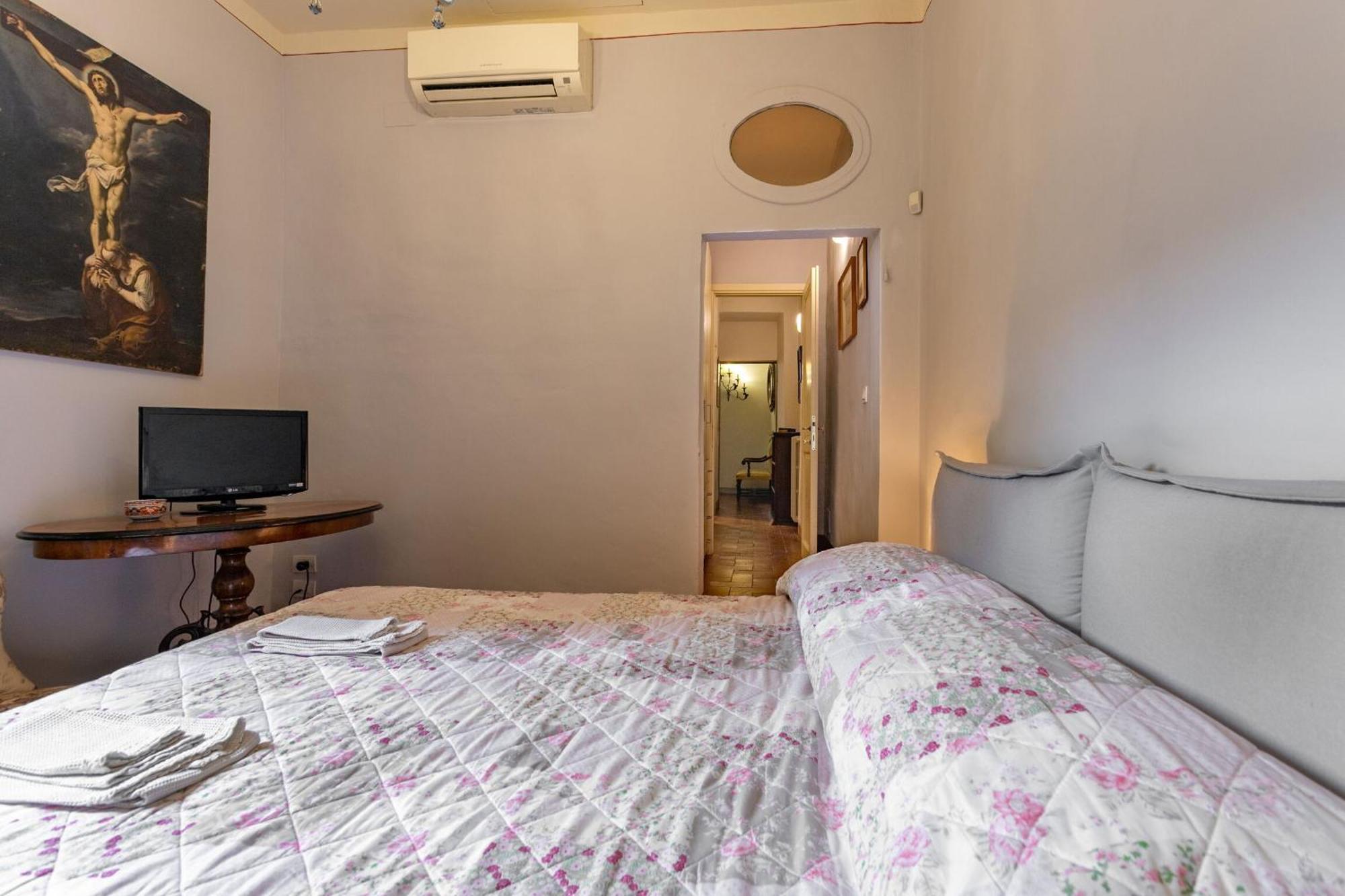 Apartamento Santa Croce Dante's View With Terrace By Halldis *