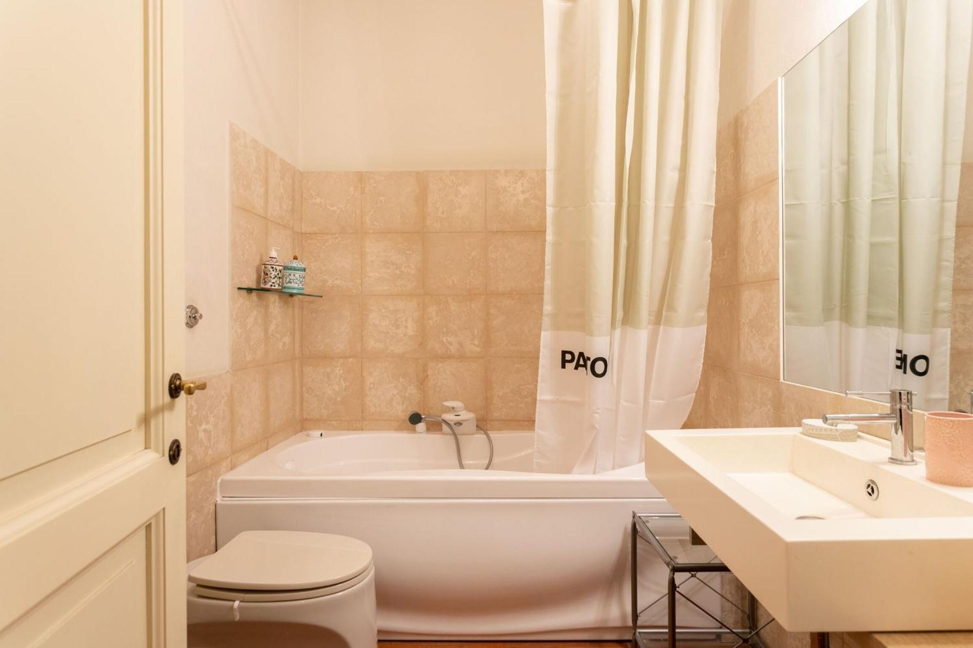 Apartamento Santa Croce Dante's View With Terrace By Halldis Florencia