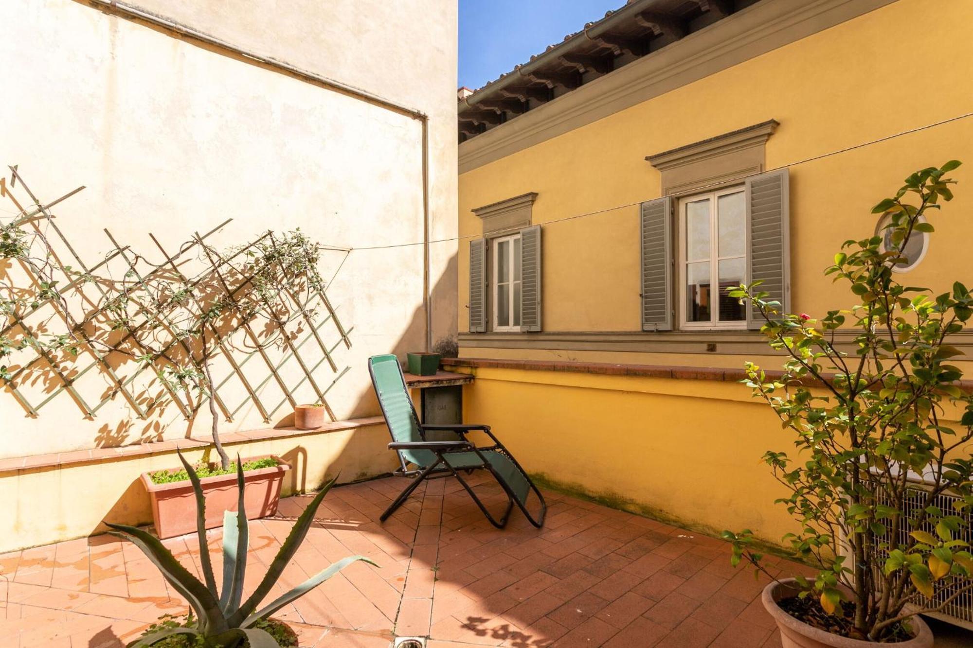 Apartamento Santa Croce Dante's View With Terrace By Halldis *
